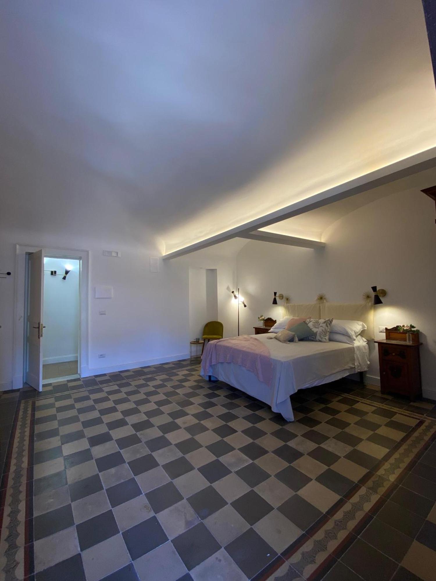 Bed and Breakfast Dimora Dei Minoriti CTA Exterior foto