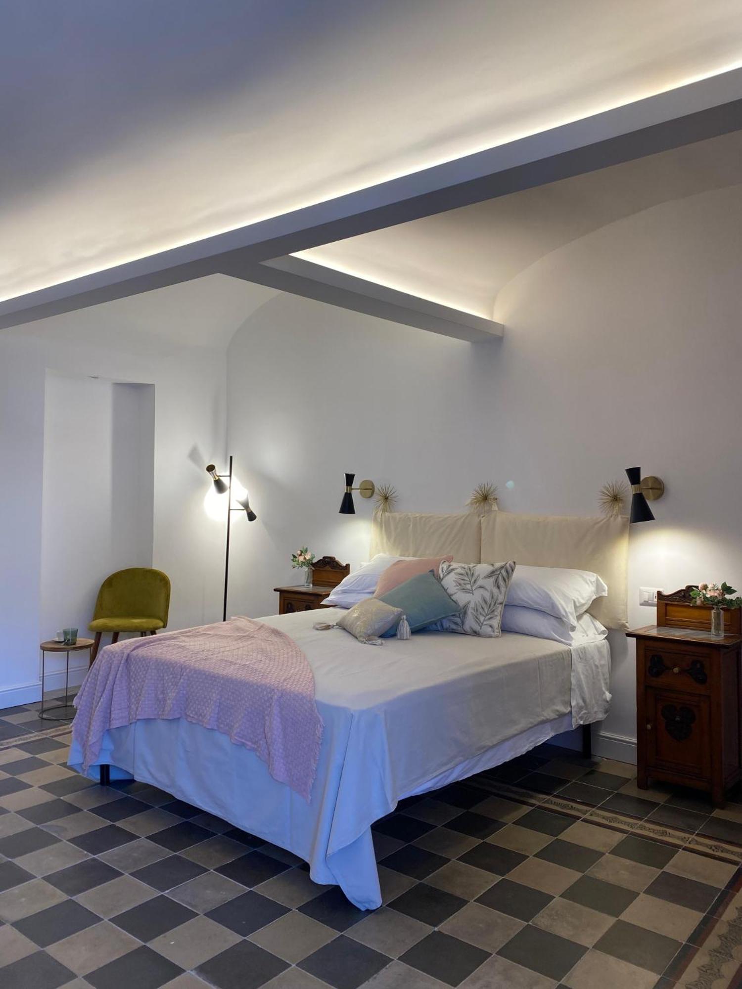 Bed and Breakfast Dimora Dei Minoriti CTA Exterior foto