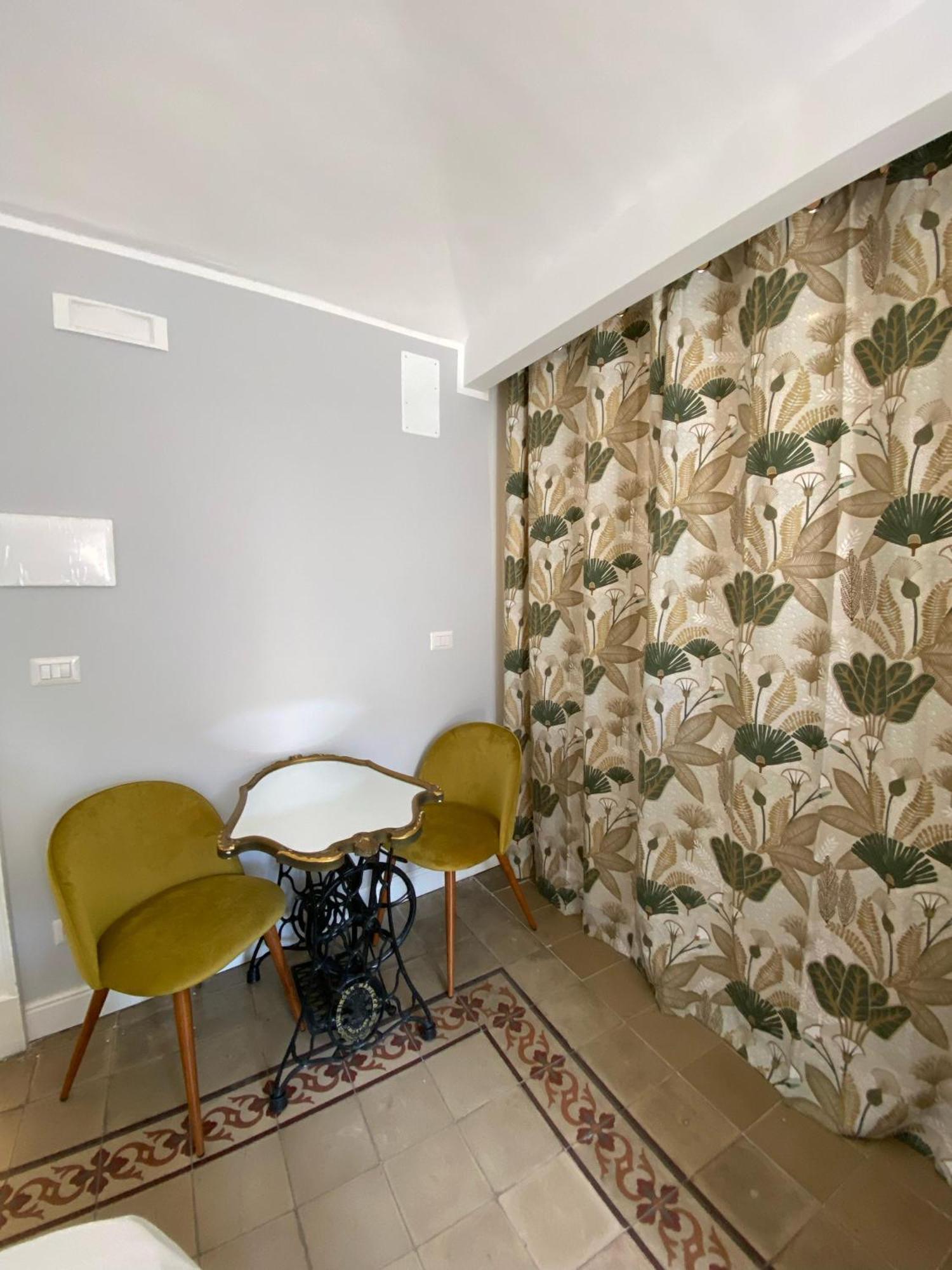 Bed and Breakfast Dimora Dei Minoriti CTA Exterior foto
