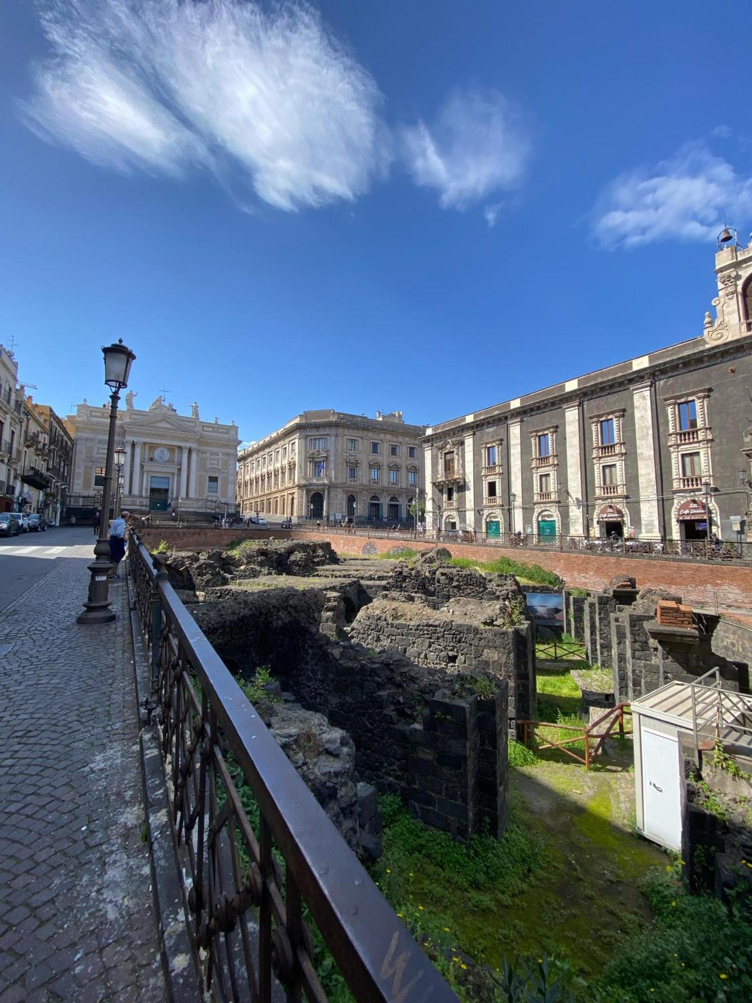 Bed and Breakfast Dimora Dei Minoriti CTA Exterior foto
