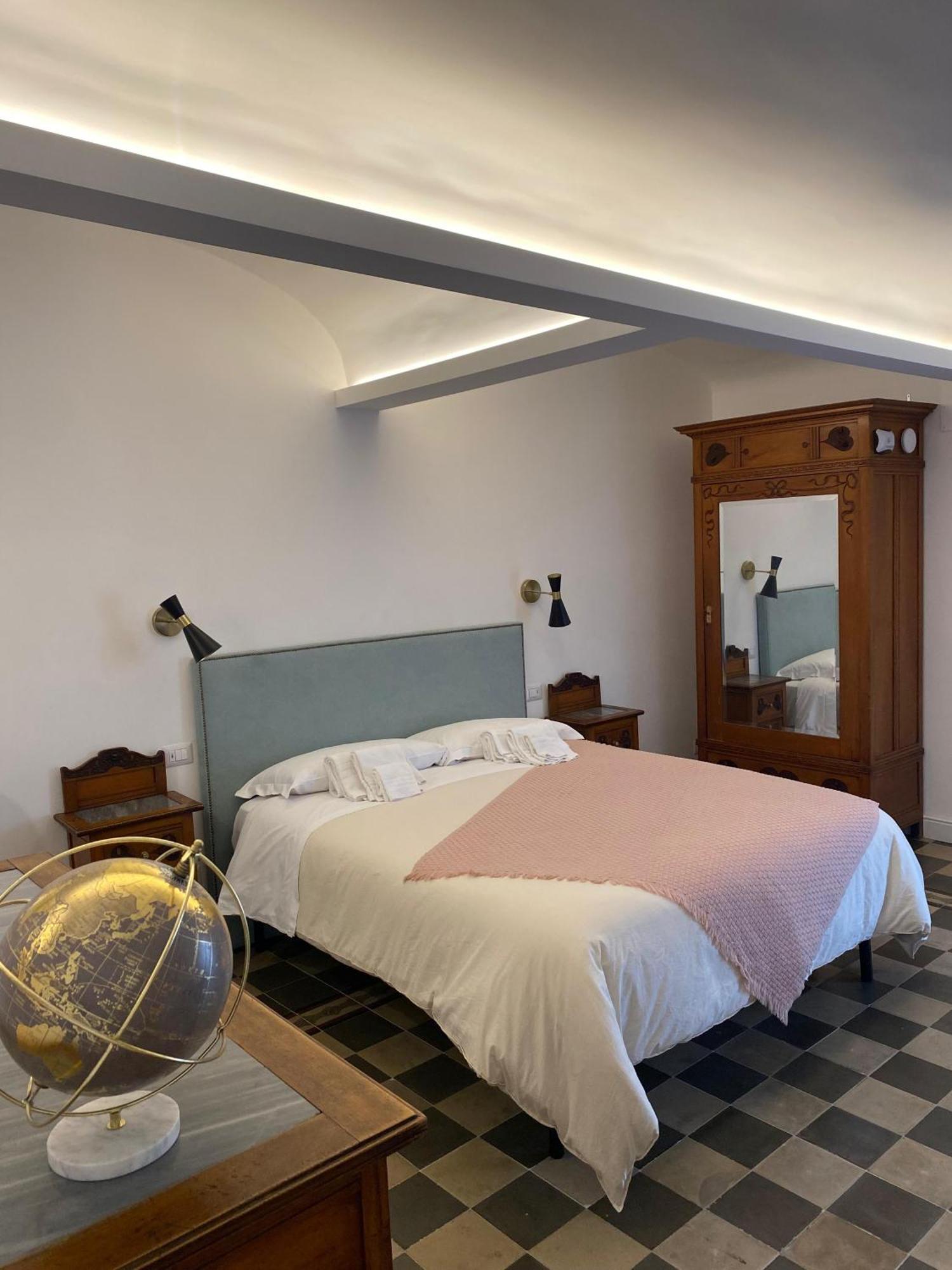 Bed and Breakfast Dimora Dei Minoriti CTA Exterior foto